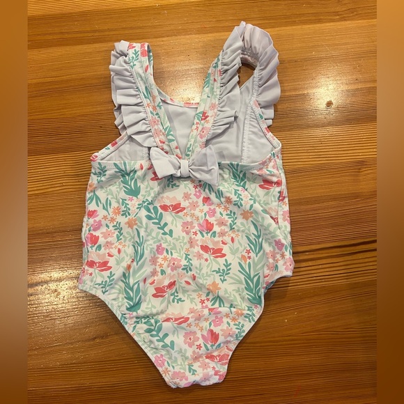 Little English swimsuit. Size 5. No flaws. - Picture 2 of 2